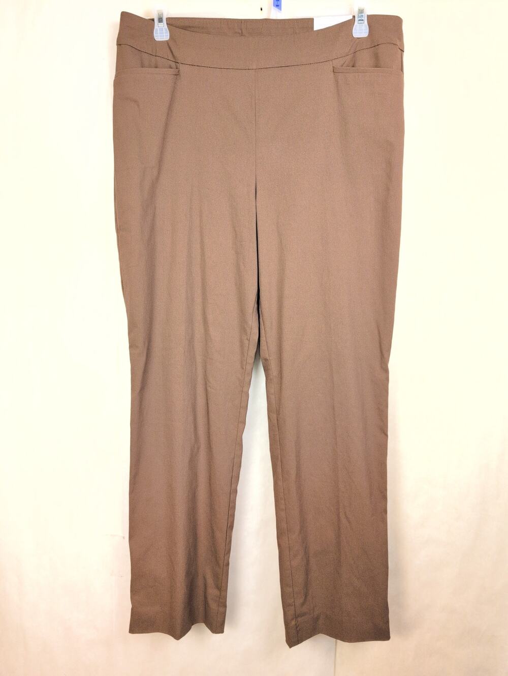 New Chicos So Slimming Brigitte pull on pant Size 3/16R Dried Mushroom Preppy